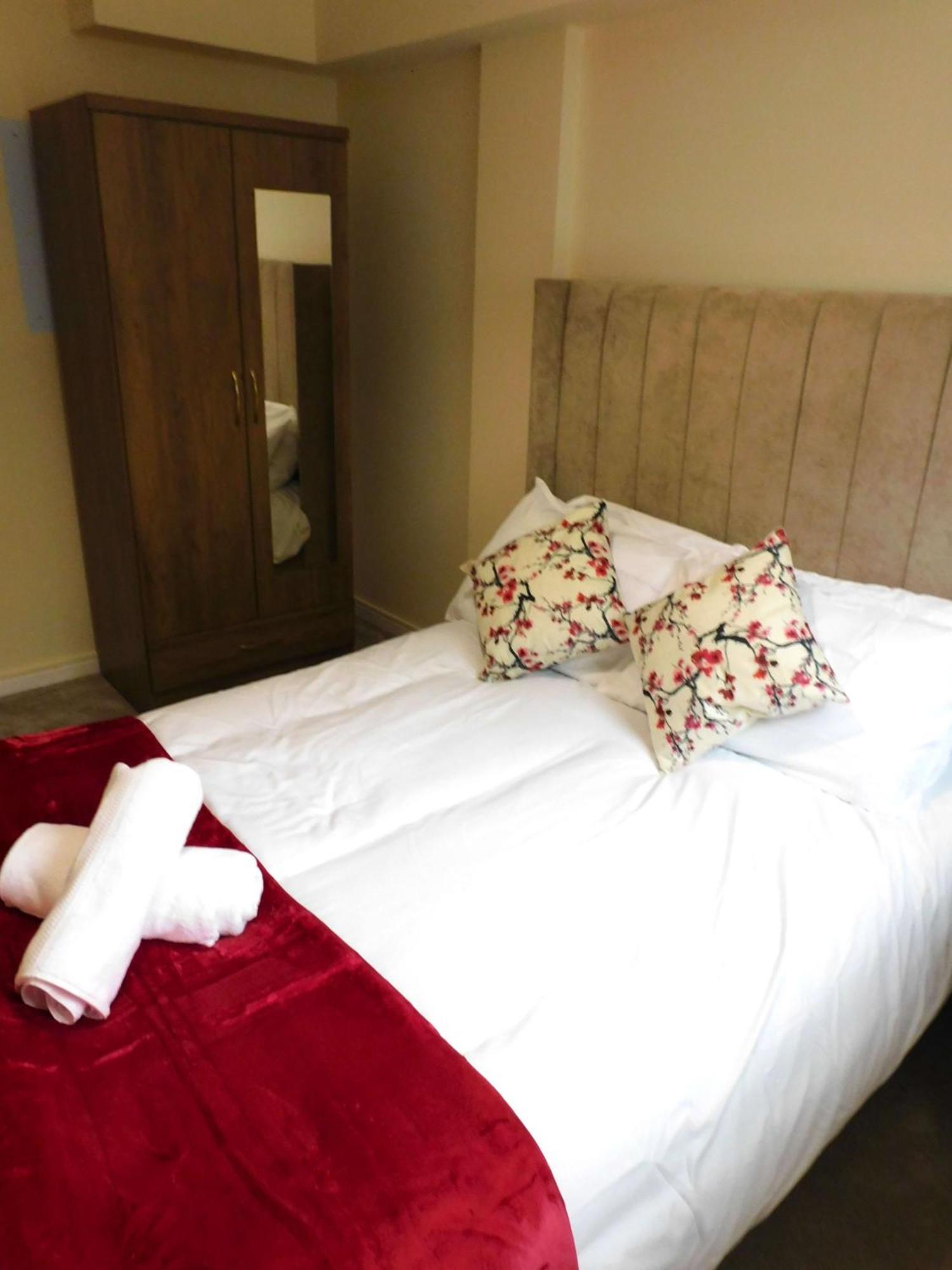 Fabulous 2 Bed Apt 10 Mins From City Centre Glasgow Bagian luar foto