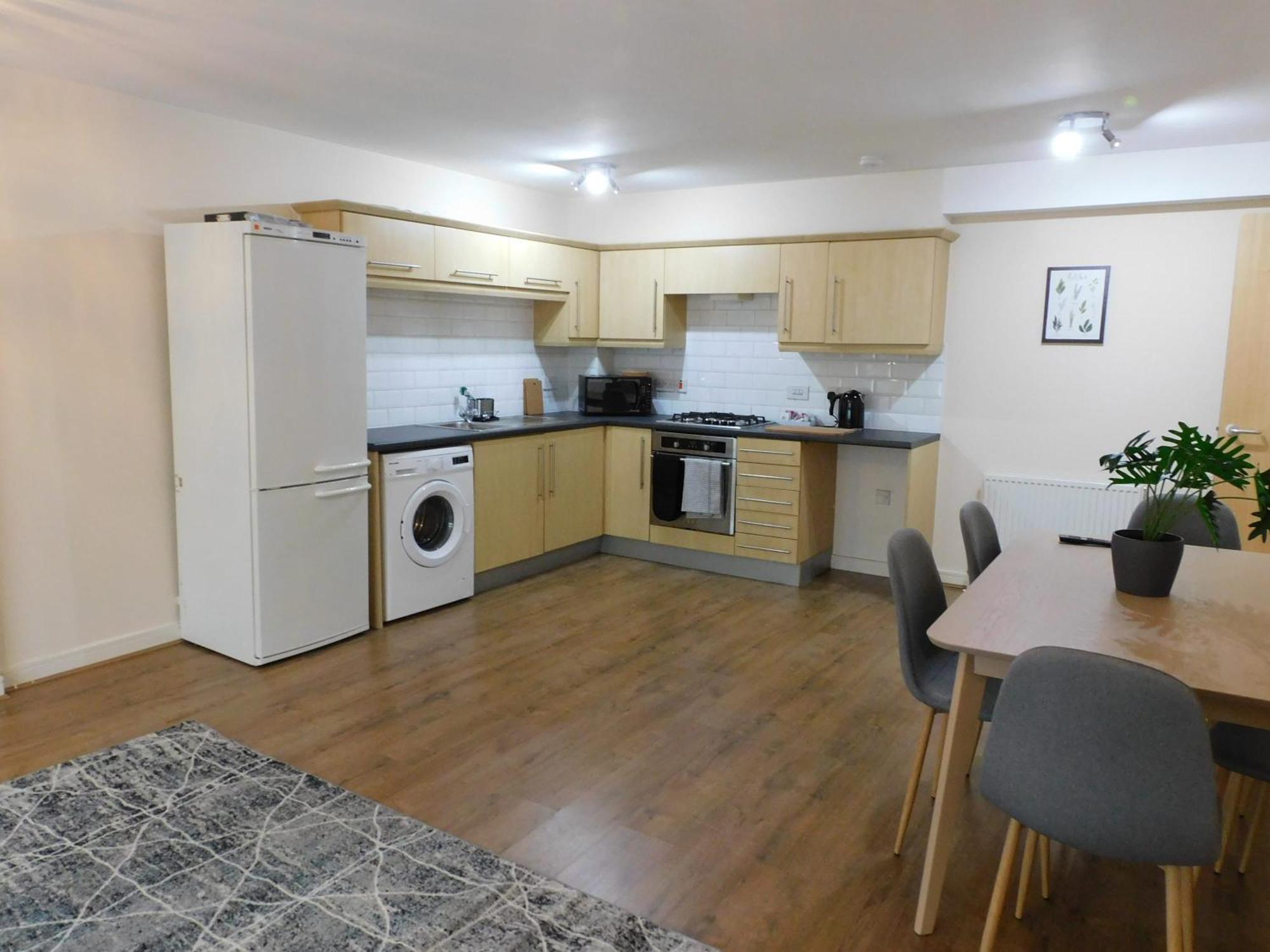 Fabulous 2 Bed Apt 10 Mins From City Centre Glasgow Bagian luar foto