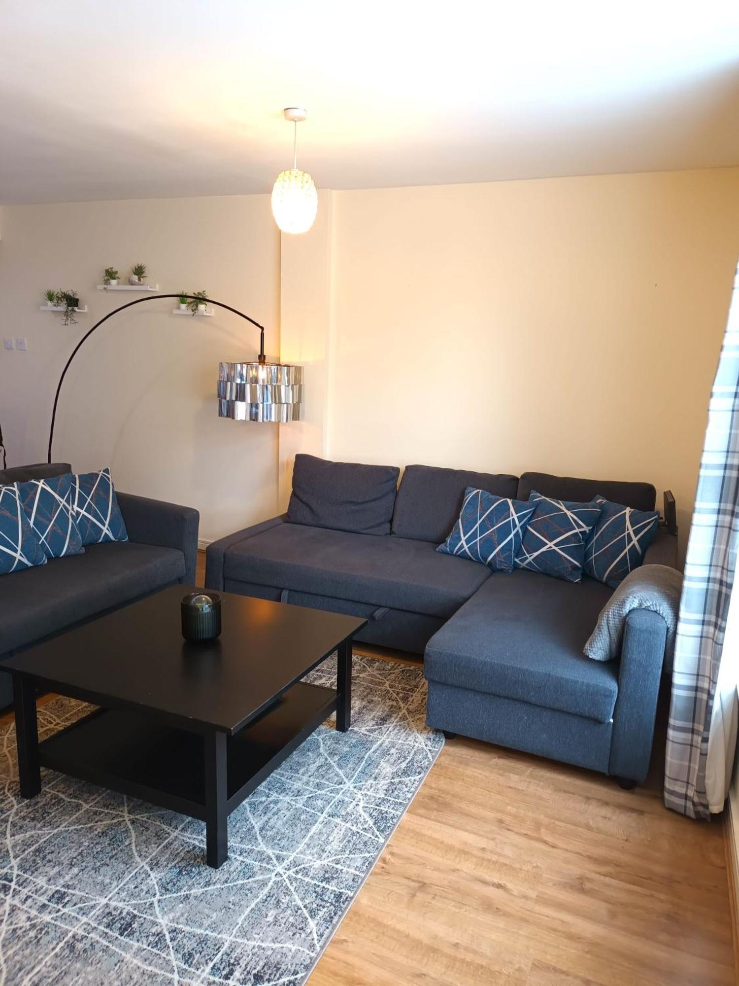 Fabulous 2 Bed Apt 10 Mins From City Centre Glasgow Bagian luar foto